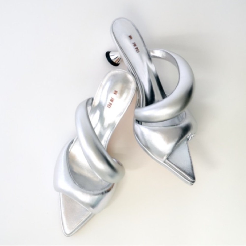 JW PEI mules size 39 new